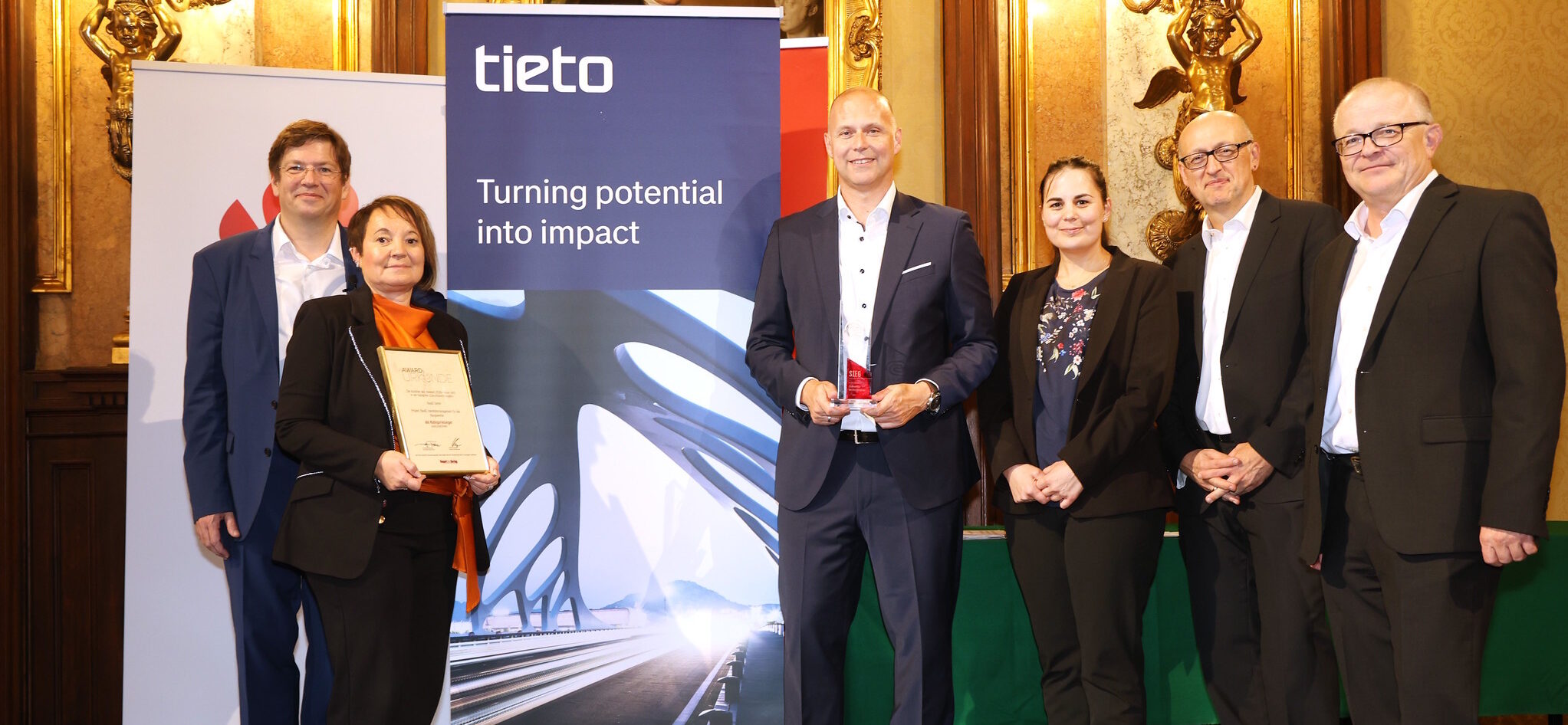 2_Gruppenfoto_Tieto_BUAK_eAward_c_Barbara_Krobath